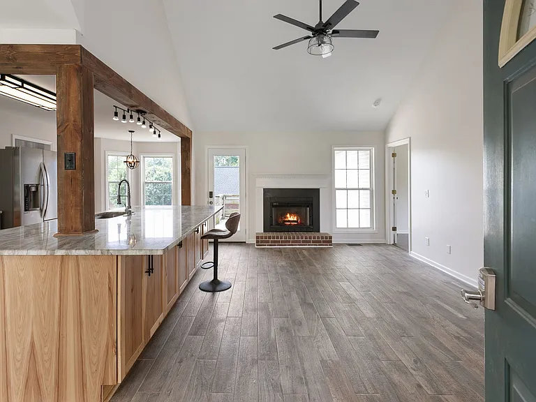 8001 Anna Ct — Photo 13