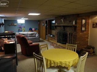 1104 Highview Dr, Lapeer, MI 48446