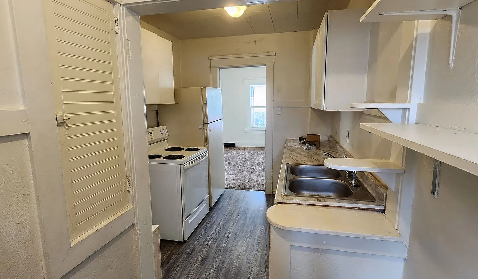 720-730 W Benton St — Photo 1
