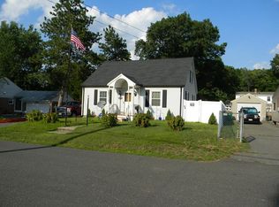 49 6th Ave, Chicopee, MA 01020