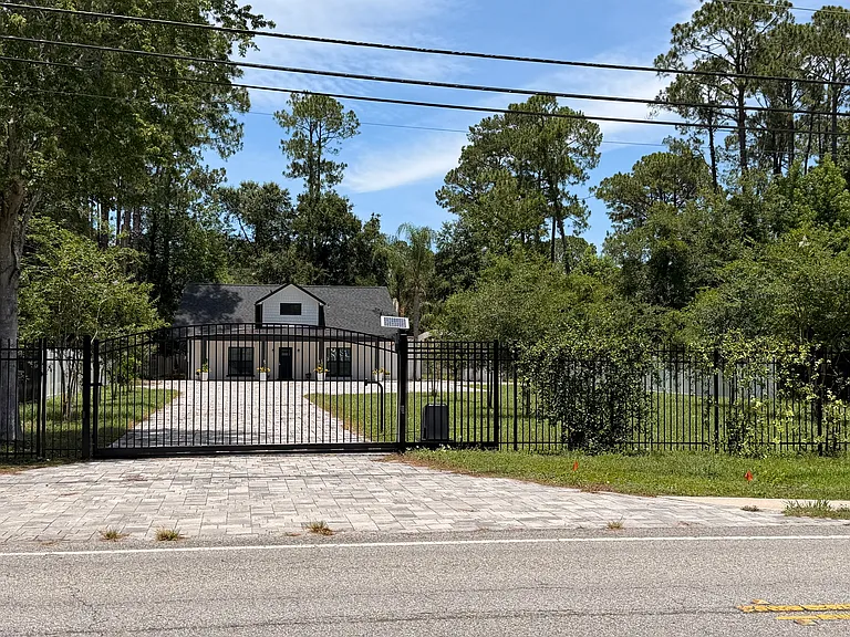 3425 Hartley Rd — Photo 2