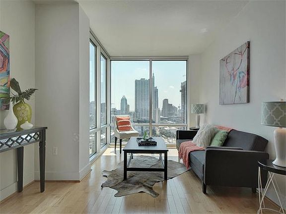 4th image of 300 Bowie St APT 2202