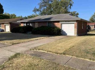 315 S Dellwood Dr, Saint Louis, MO 63135