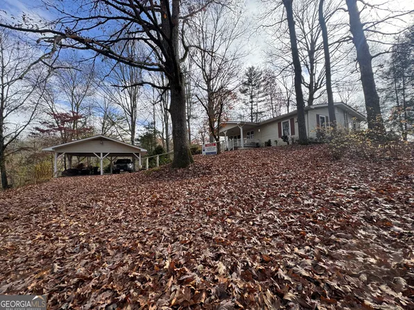 52 Windy Hill Ln, Dillard, GA 30537