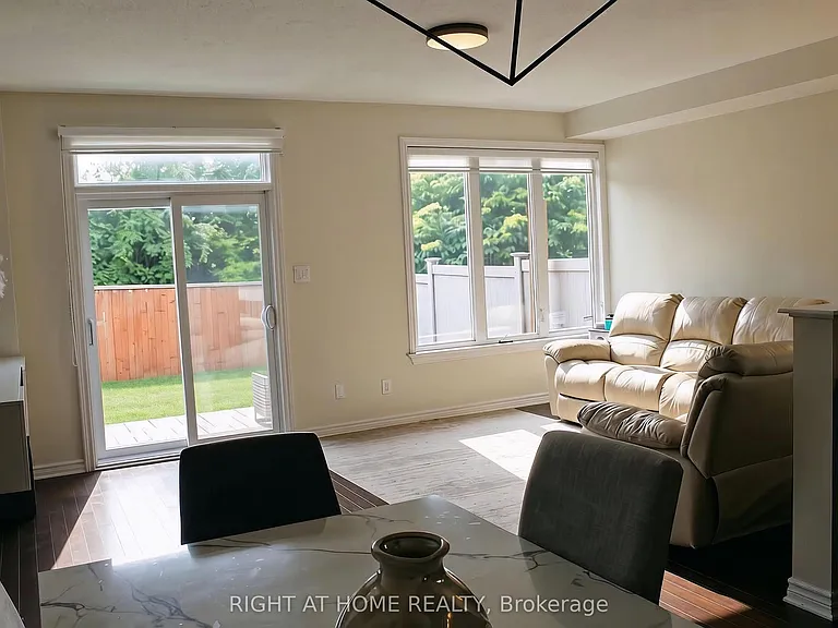 239 Via San Marino St — Photo 5