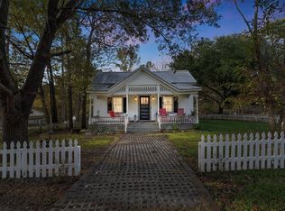 91 Willow St, Pointblank, TX 77364