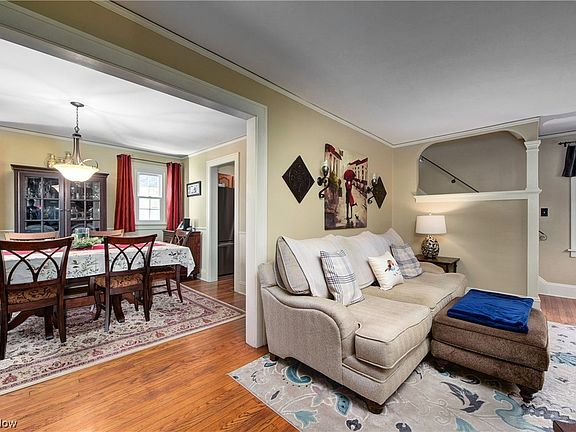 3rd image of 17615 Archdale Ave