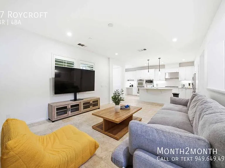 37 Roycroft — Photo 1