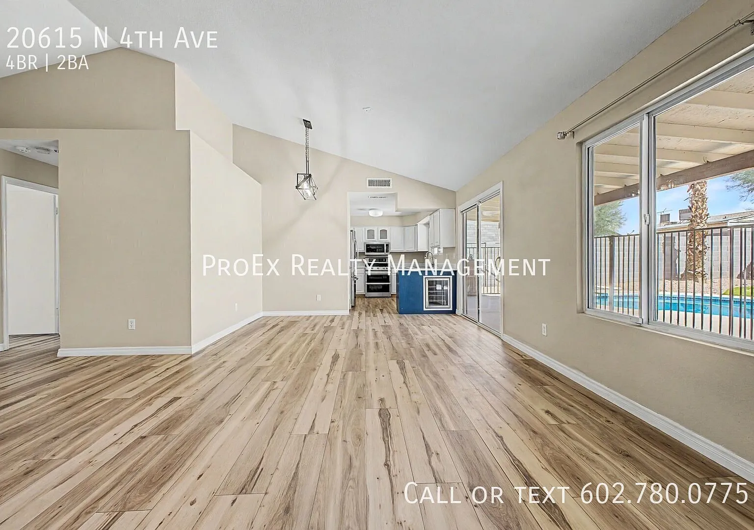 Non HOA 4 Bedroom, 2 Bathroom with Pool in Phoenix — Photo 3