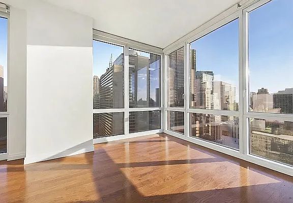 3rd image of 247 W 40th St #3703