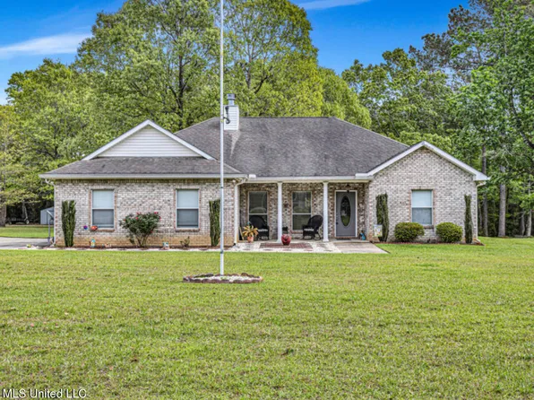 15271 E Wortham Rd, Saucier, MS 39574