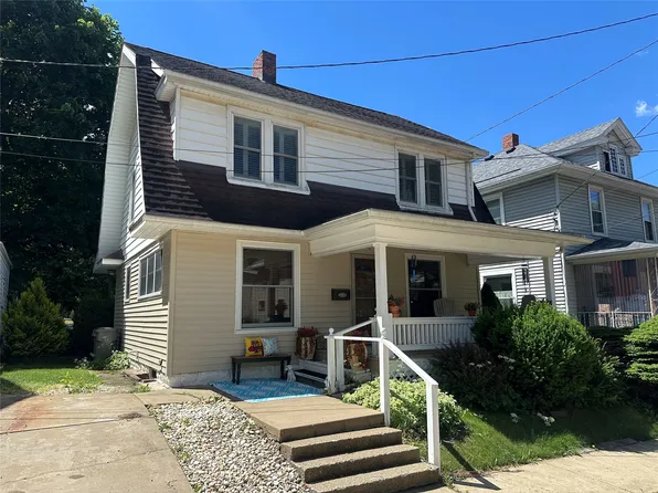 228 Boileau Pl, Meadville, PA 16335