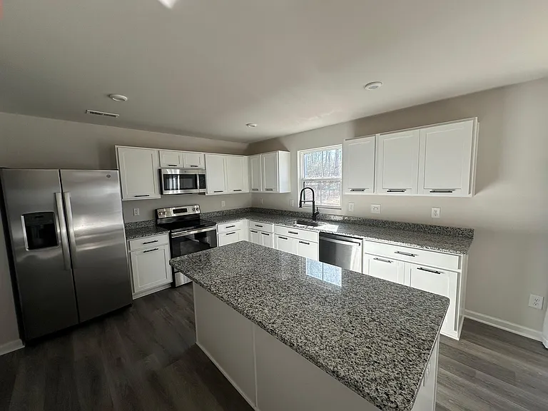80 Hunting Wood Dr — Photo 5