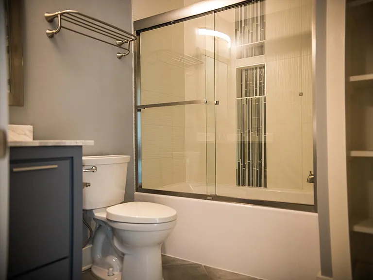 2532 N College Ave — Photo 11
