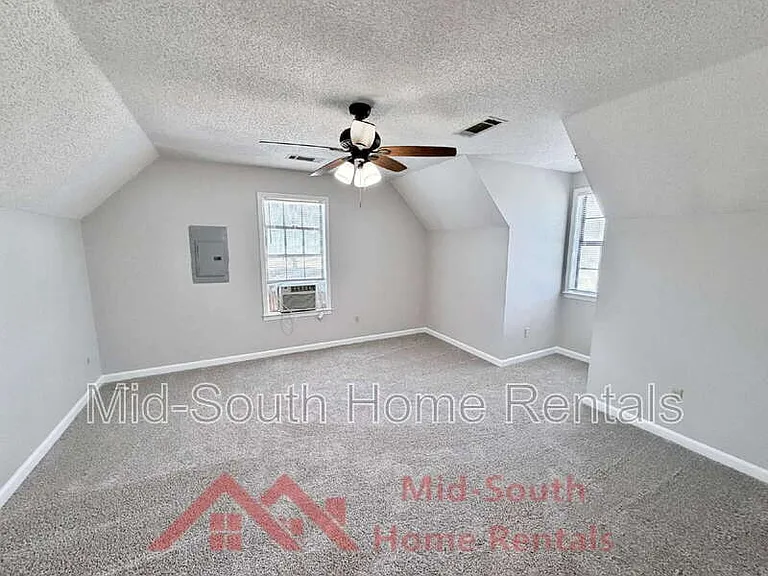 18 Owen Cv — Photo 17