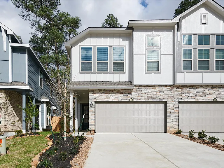 665 Royal Arch Dr — Photo 3