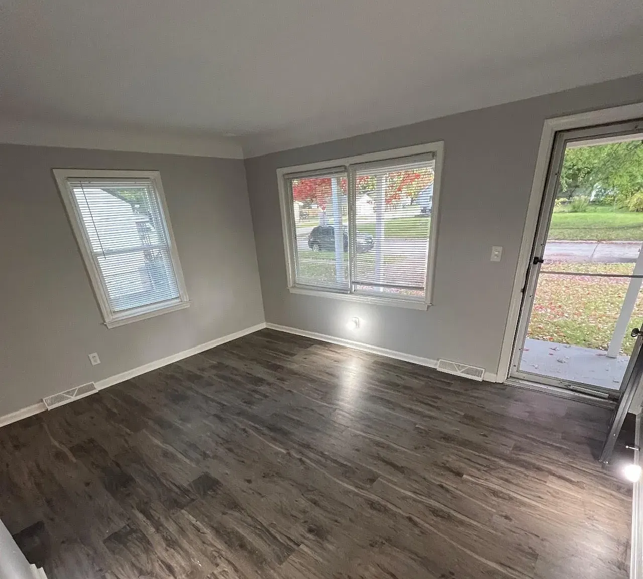 2 bed, 915 sqft, $1,525 — Photo 4