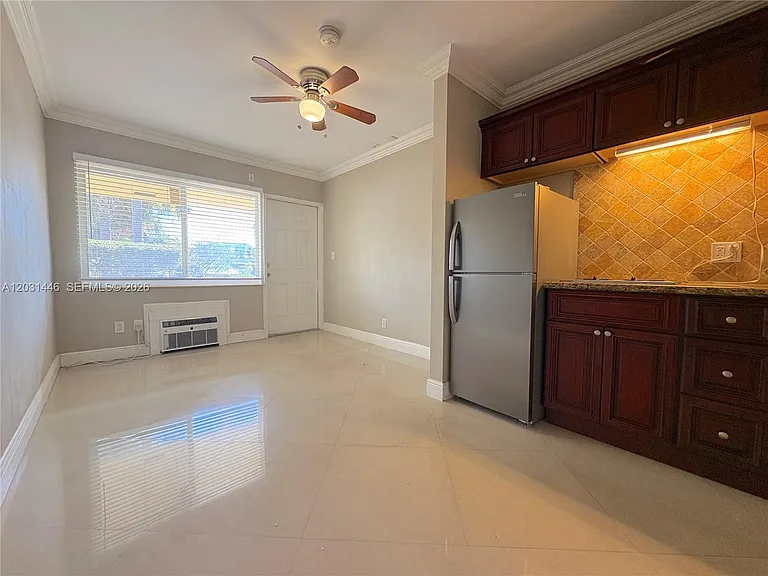 2901 Middle River Dr #2 — Photo 3