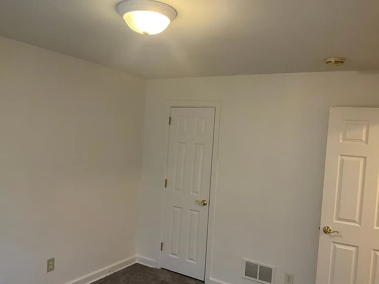 3003 Pennwood Rd — Photo 10