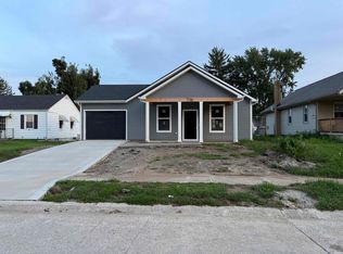 2705 Prairie Grove Dr, Fort Wayne, IN 46809