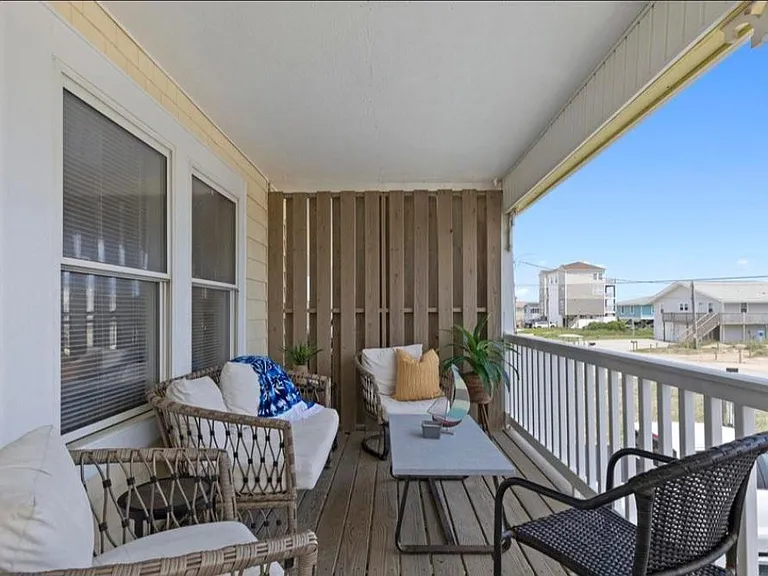 219 Seashore Dr #219 — Photo 18