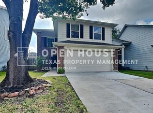 19538 Shady Bank Dr, Tomball, TX 77375