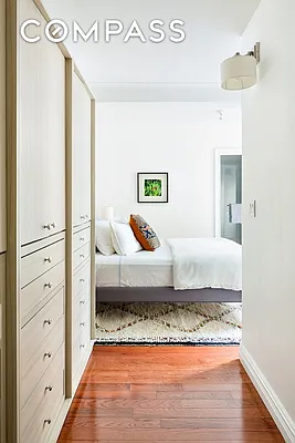 Sold by Compass | media 20