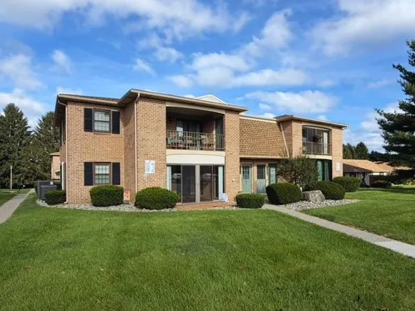 2776 Rolling Green Pl, Macungie, PA 18062