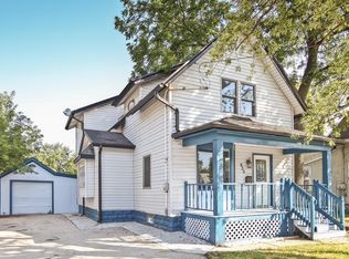 930 E Moreland Blvd, Waukesha, WI 53186