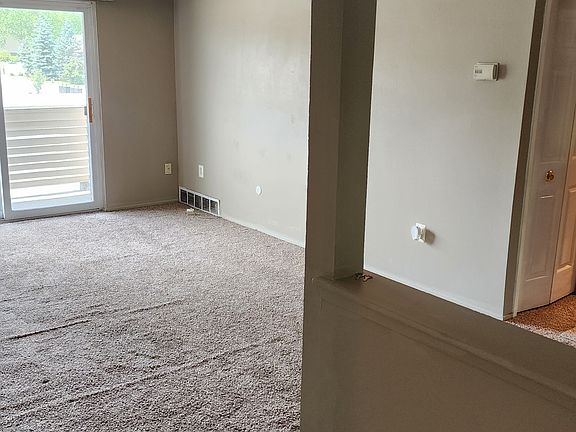 2nd image of 44407 Savery Dr Floor 2
