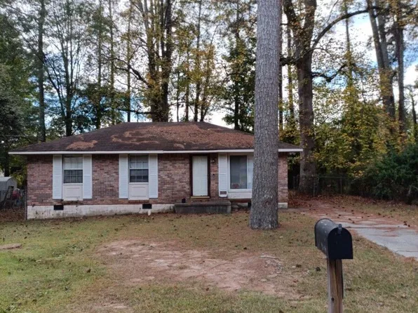 79 Libby Ln, Jonesboro, GA 30238
