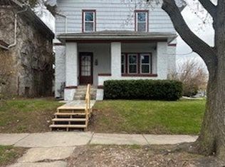 76 Spencer Rd, Rochester, NY 14609