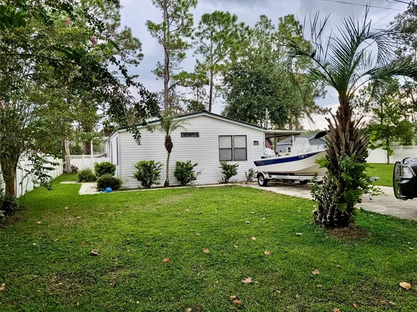 24302 Maxwell St, Astor, FL 32102