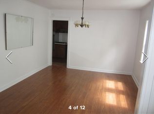 9 Pearce Pl, Great Neck, NY 11021