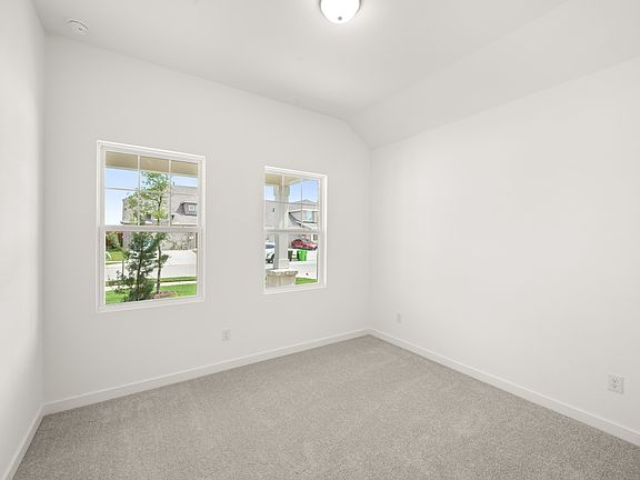 5th image of 680 Tyronza Dr