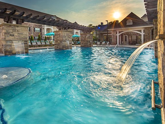 Enjoy lazy afternoons by the water.