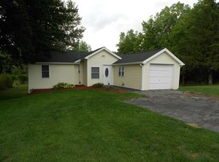 920 E Maple Ave, Newark, NY 14513