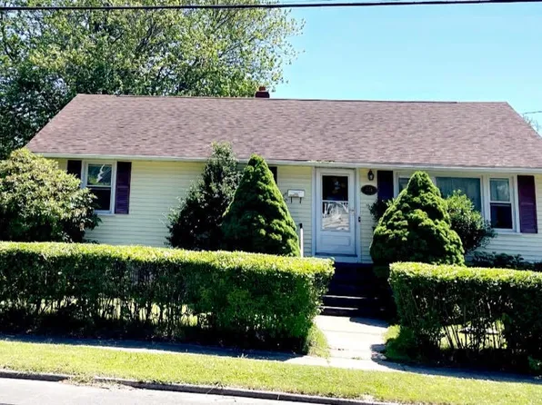 376 Sedgewick Avenue, Stratford, CT 06615