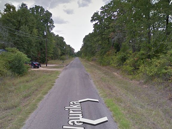 4th image of 205 Waurika St