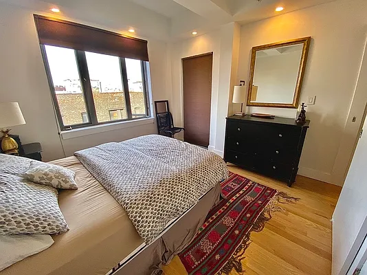 Rented by Compass | media 11