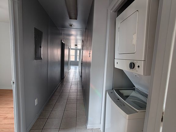 4th image of 643 N 33rd St Floor 2