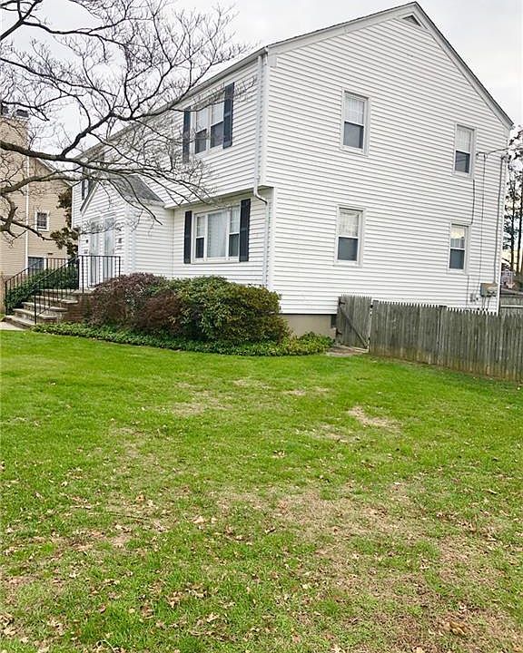 2nd image of 437 Oldfield Rd