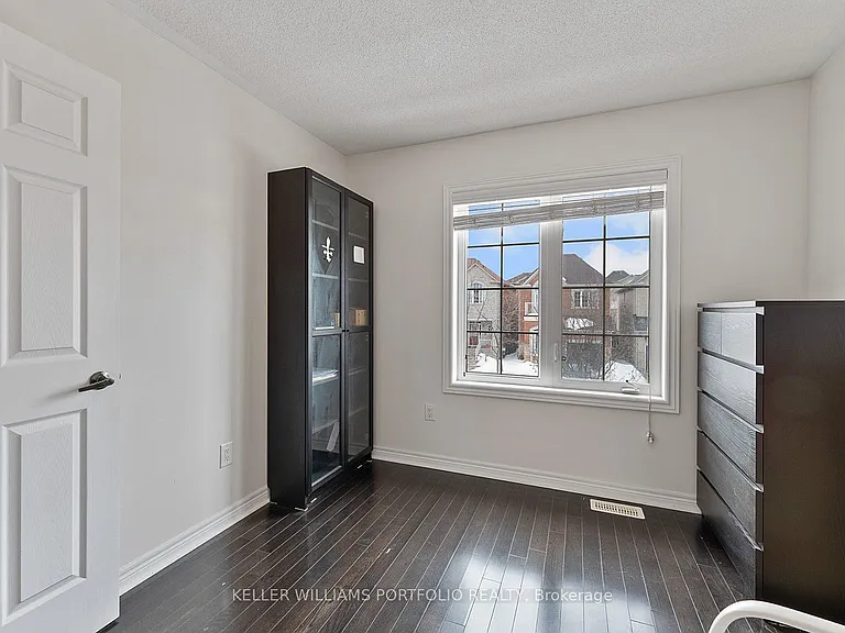 301 Oberfrick Ave — Photo 38