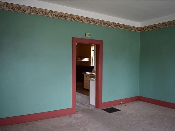 4th image of 411 S Downing St