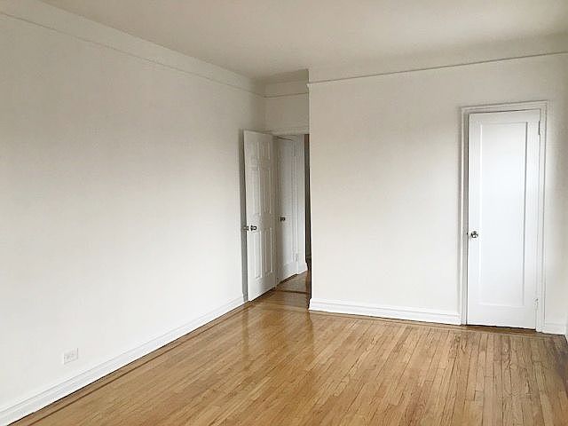 1st image of 4960 Broadway APT 5C