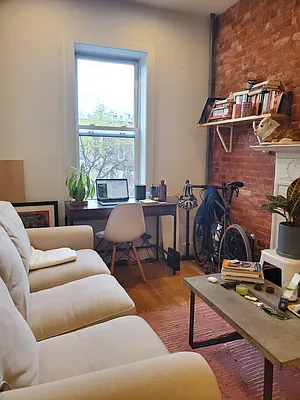 Rented by Lang Realty LLC | media 15