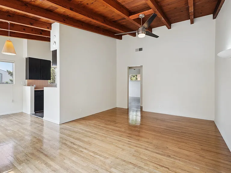 1233 Stanford St #A — Photo 2
