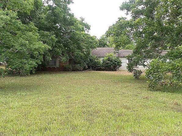 311 Sagebrush Rd, Simonton, TX 77476