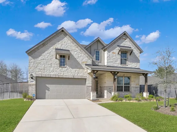 343 Sky Top Dr, Montgomery, TX 77316