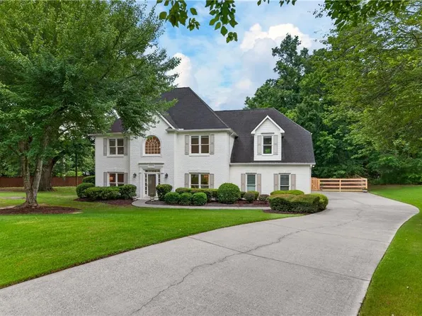 1635 Briers Chute, Alpharetta, GA 30004